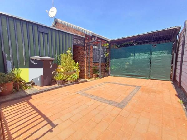 2 Bedroom House