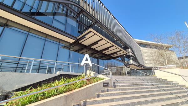 454  m² Office Space