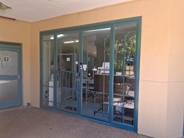 28  m² Retail Space