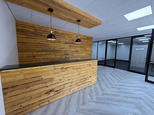 208  m² Commercial space