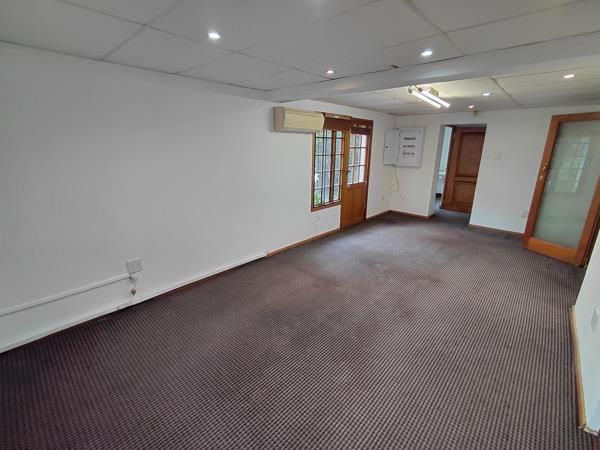 282  m² Commercial space