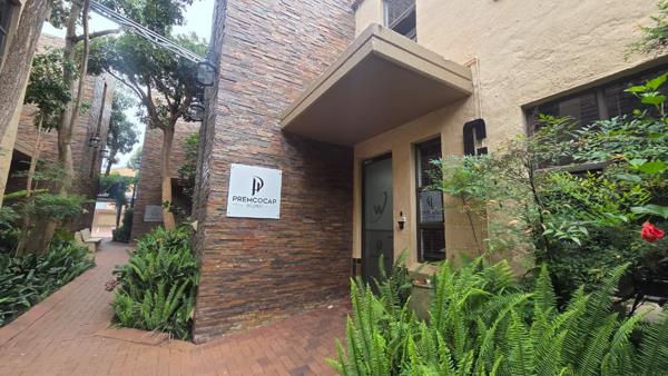 143  m² Commercial space