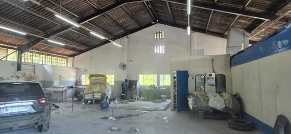 551  m² Industrial space