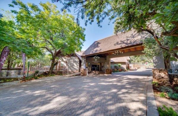 809 m² Land