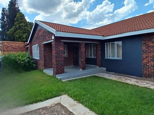 5 Bedroom House