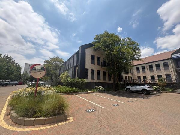 437  m² Commercial space