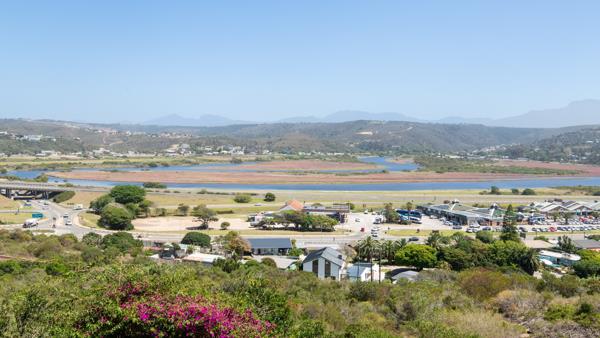 919 m² Land