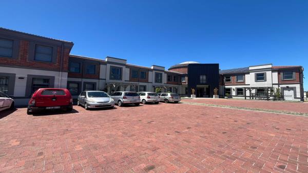 317  m² Office Space