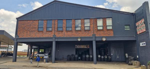 125  m² Commercial space