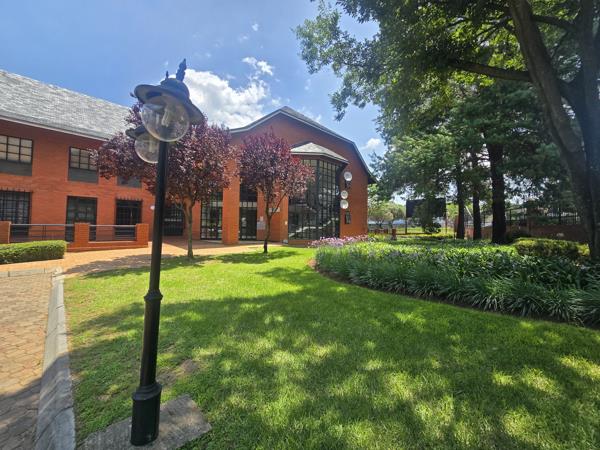 363 m² Commercial space