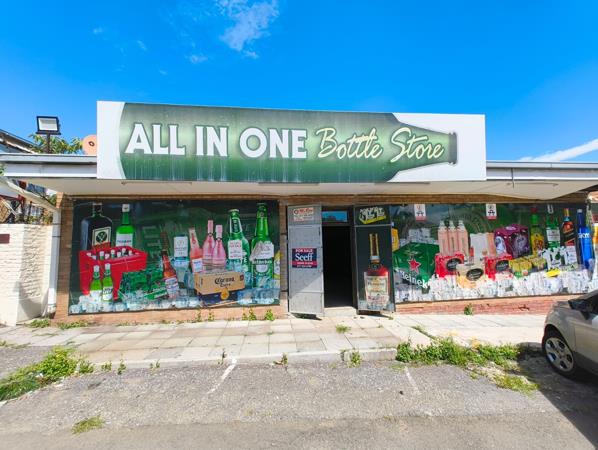 814 m² Retail Space