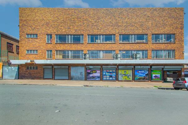 1 200 m² Commercial space