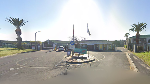 457  m² Commercial space