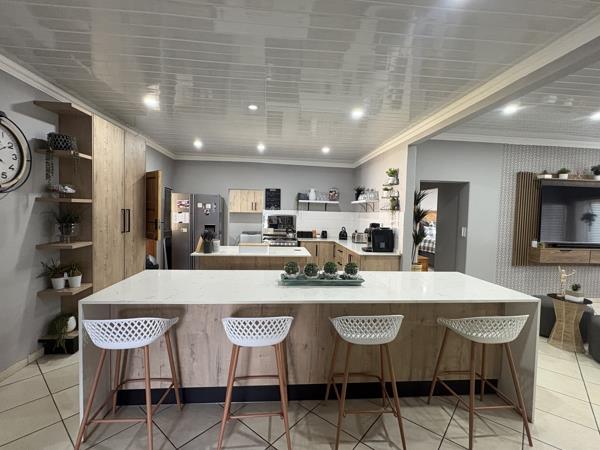 5 Bedroom House