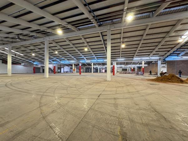 5 600 m² Industrial space