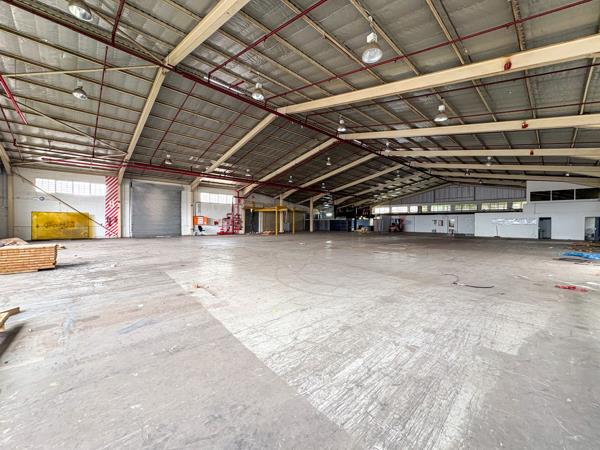 1 630 m² Industrial space