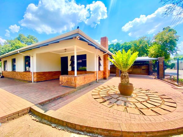 10 Bedroom House