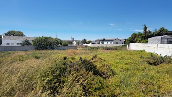 856 m² Land