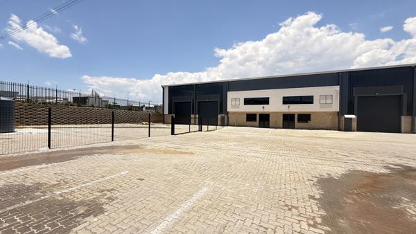 785 m² Industrial space