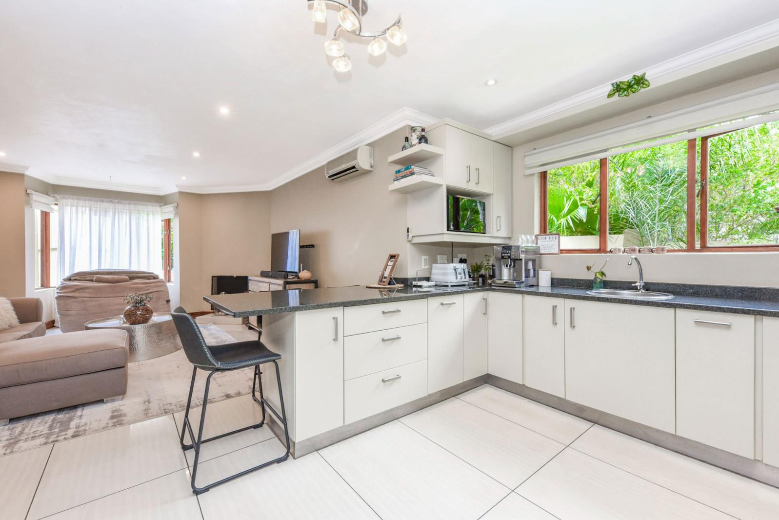House in Fourways - View 5
