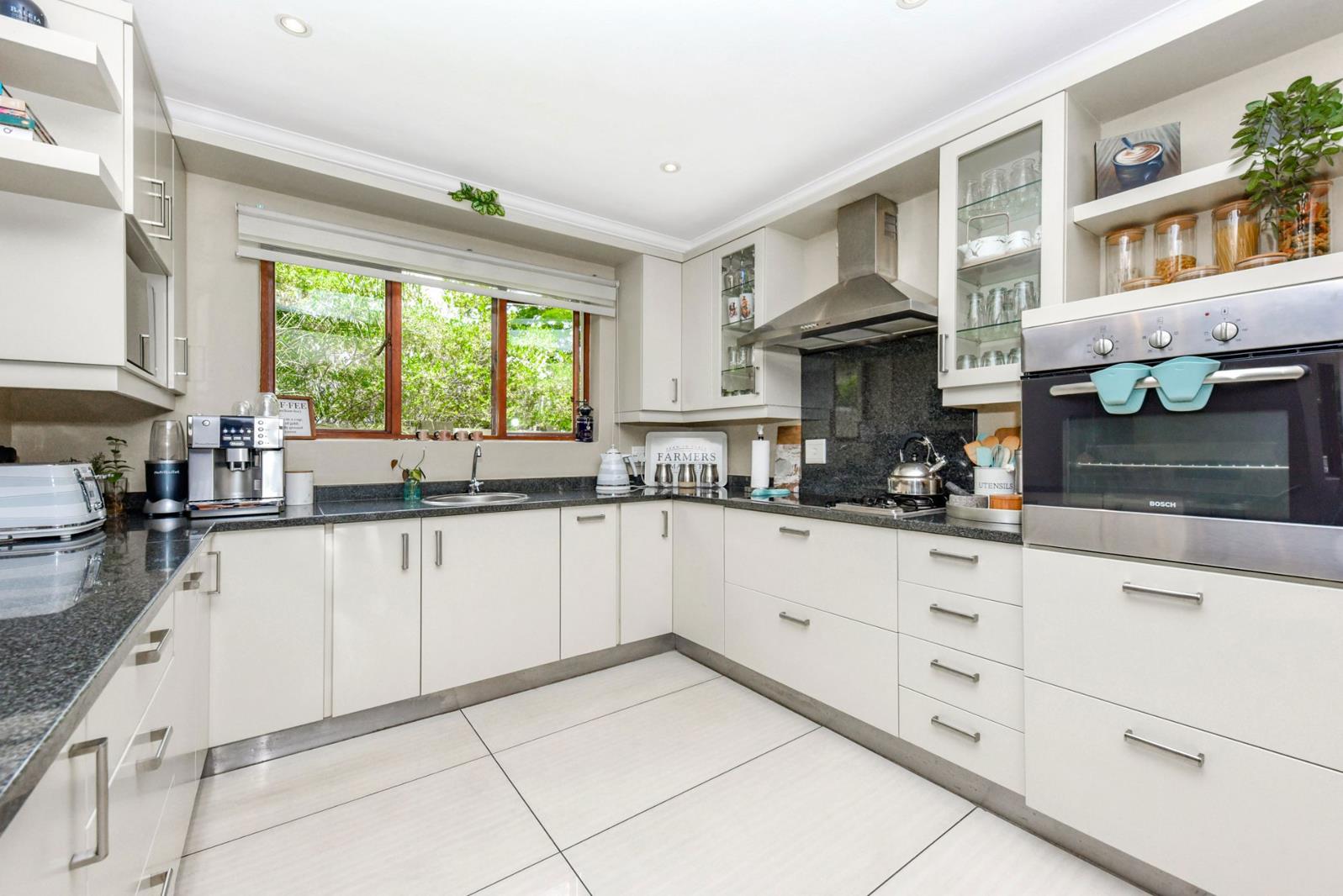 House in Fourways - View 4