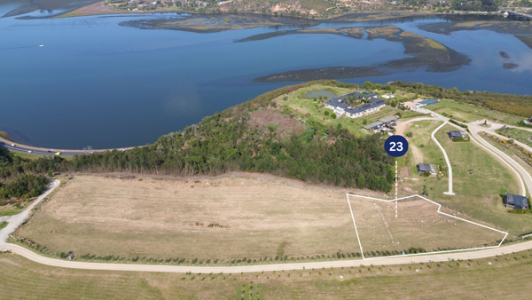 2 187 m² Land