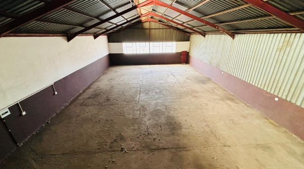 250  m² Commercial space