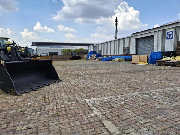 2 424  m² Industrial space