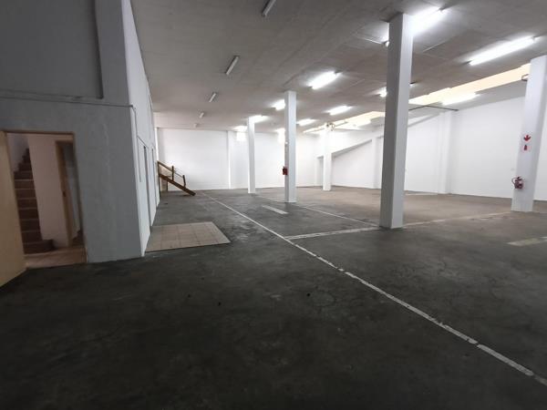 609  m² Industrial space