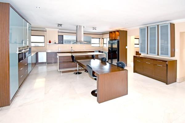 8 Bedroom HouseBlue Valley Golf Estate - More