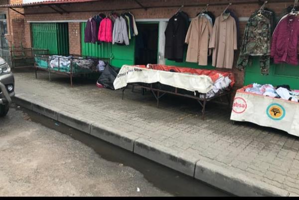 715  m² Retail Space