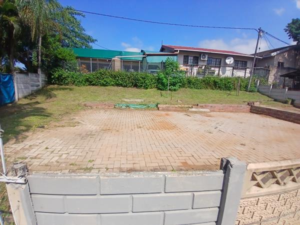 130 m² Land