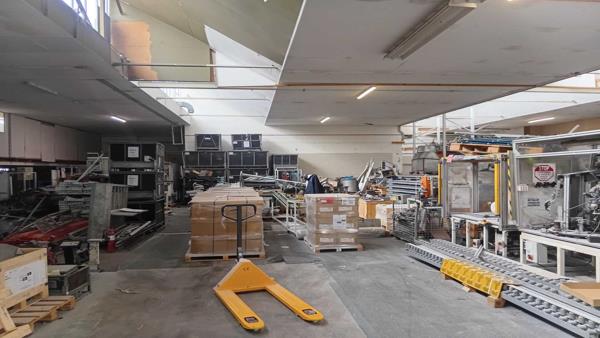 732  m² Industrial space