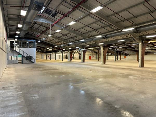 1 967 m² Industrial space