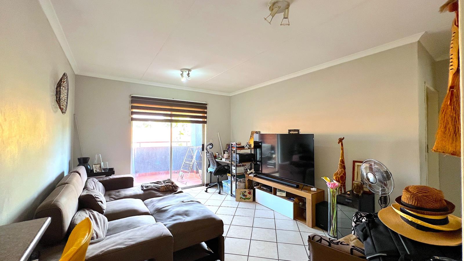 2 Bedroom Apartment in Equestria