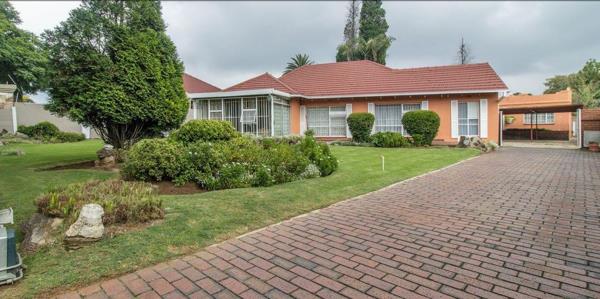 6 Bedroom House