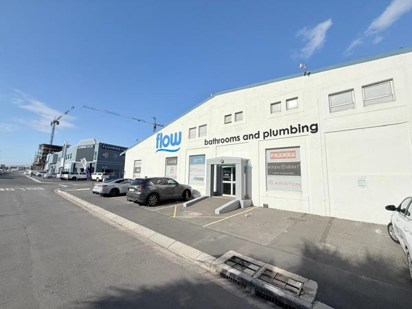 605 m² Commercial space