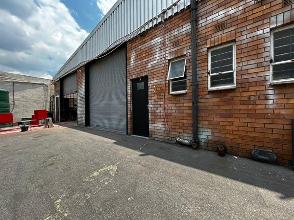422  m² Industrial space