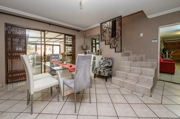 6 Bedroom House