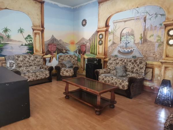 2 689  m² Commercial space