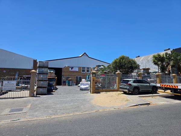 950  m² Industrial space