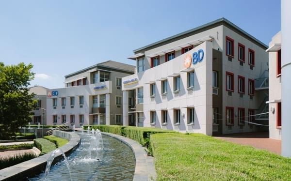 246  m² Commercial space