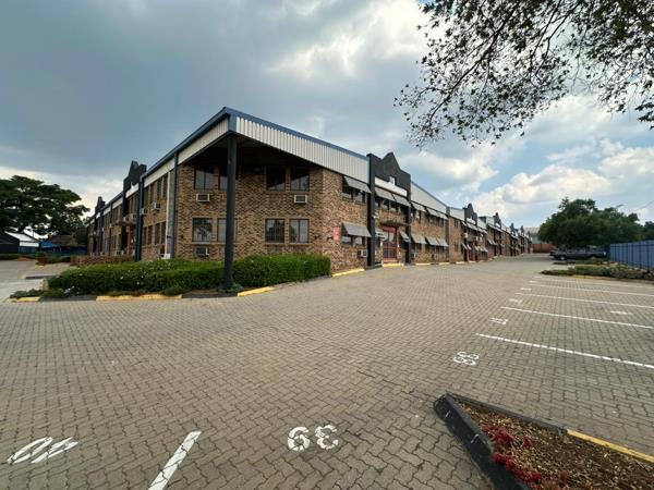 1 373  m² Industrial space