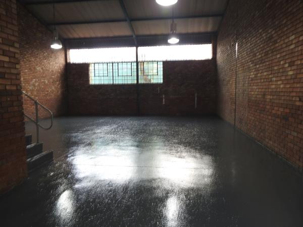 174  m² Industrial space