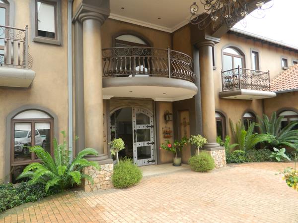 5 Bedroom House