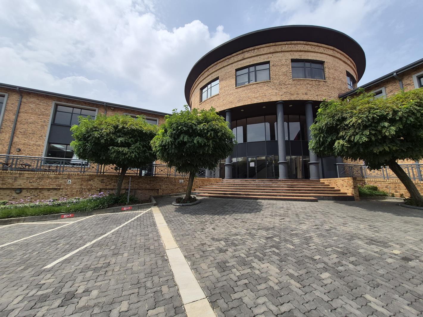 600 m² Commercial space to rent in Rivonia | RR4594918 | Private Property