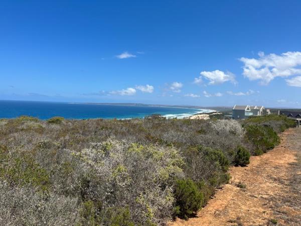3 676 m² Land