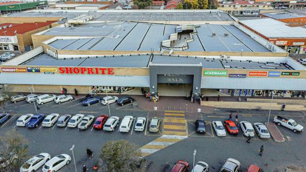 10 013 m² Retail Space