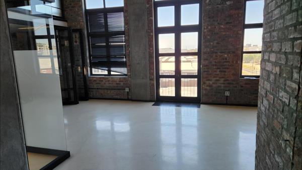 243 m² Office Space