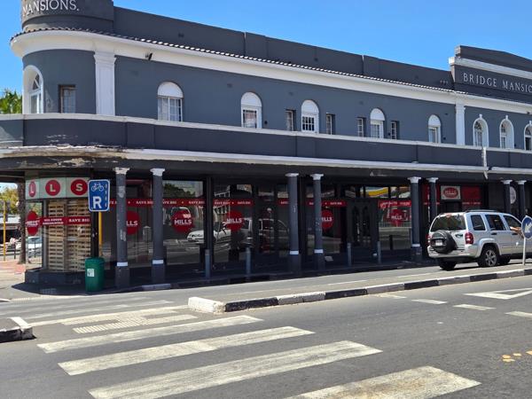 320  m² Commercial space